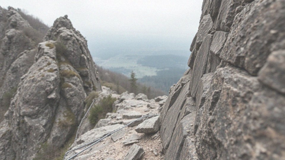 Co warto wiedzieć o Sokolą Perć?
